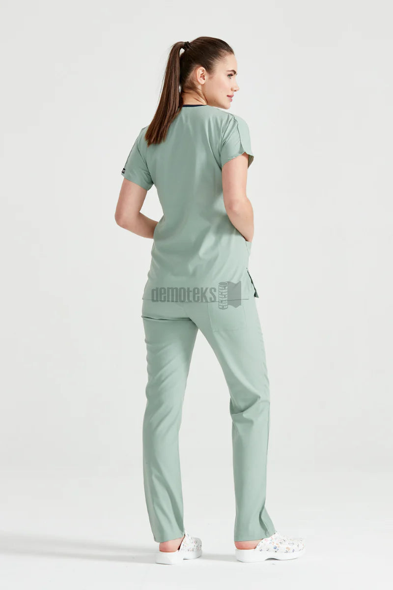 Duck Egg Green - Women - Scrub Set Classic